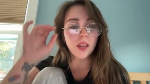 daisydemeanor online show from August 12, 10:34 pm