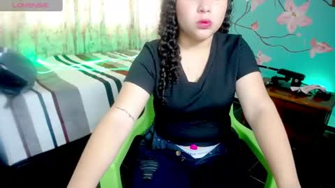 daisyyuna online show from August 15, 7:29 pm