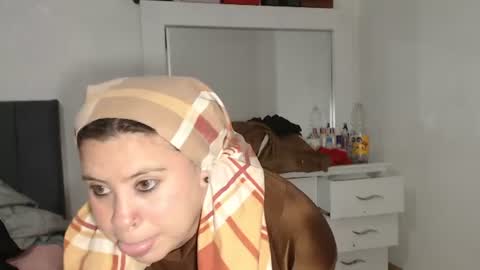 VALENTINA  online show from August 13, 4:59 am