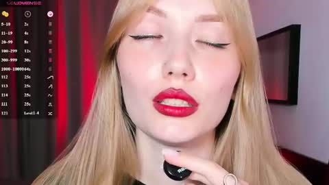 Dakota online show from July 25, 3:38 pm