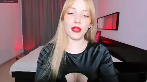 Dakota online show from August 1, 12:00 pm