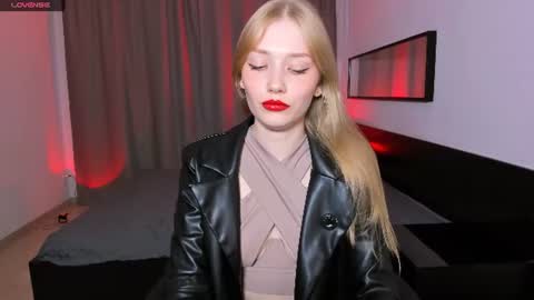 Dakota online show from August 10, 1:12 pm