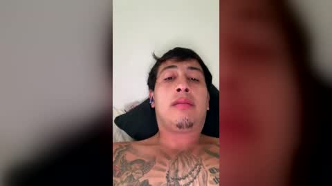 dakotapankonin0 online show from June 12, 12:17 am