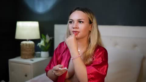  Dalia  online show from August 1, 3:01 am