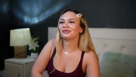  Dalia  online show from August 12, 8:33 pm