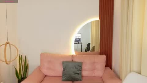 daliarose19 online show from August 4, 7:22 pm