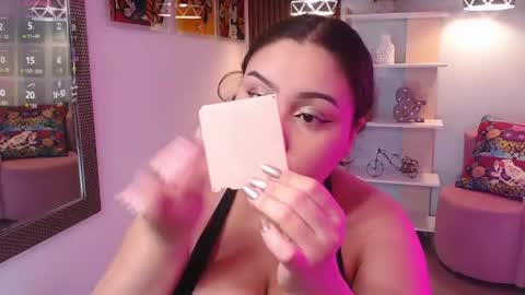 Dalila  online show from August 11, 6:10 pm