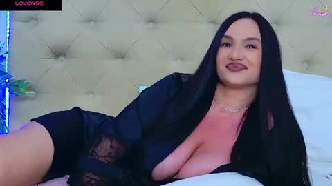 daliyaa_ online show from August 14, 3:59 pm