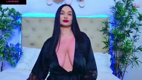 daliyaa_ online show from August 14, 7:17 pm
