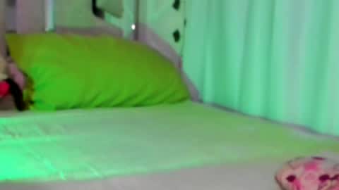 SWEET BABY online show from July 31, 5:14 am