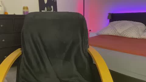 dalmatian_girl online show from July 20, 8:12 pm