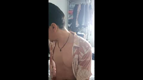 dami_mad_ online show from June 7, 3:39 pm