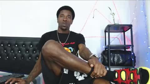 damian_hart_24cm online show from August 6, 2:43 am