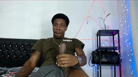 damian_hart_24cm online show from August 13, 3:42 am