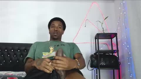 damian_hart_24cm online show from August 15, 11:25 am