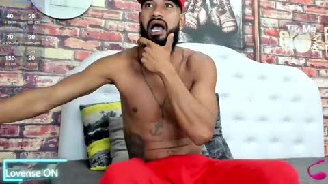 damian_shakur online show from March 17, 8:25 pm
