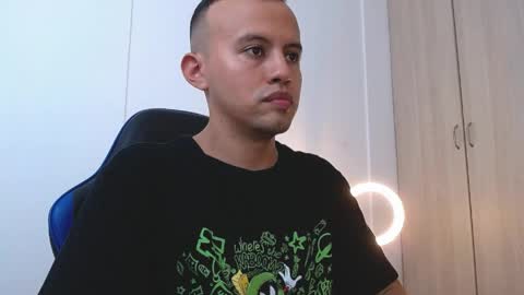 Damian Wish online show from April 6, 7:29 pm