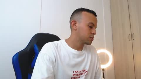 Damian Wish online show from April 7, 8:07 pm