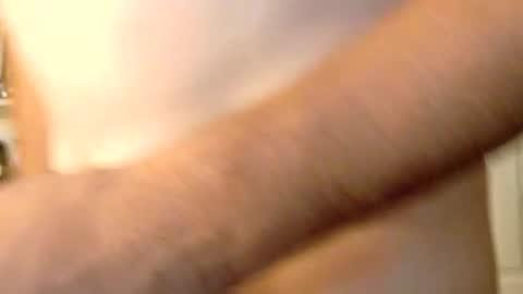 Damian online show from August 3, 1:40 pm