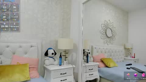 Damiana online show from August 9, 2:07 pm