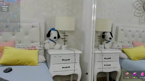 Damiana online show from August 15, 2:32 pm