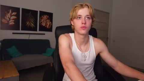 DAMIEN DALLAS online show from August 13, 8:34 pm