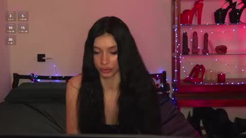 Olivia Faye online show from September 2, 7:49 pm