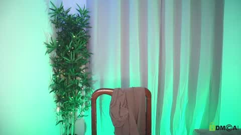 damon_frost online show from August 3, 12:06 am