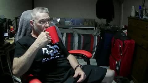 dan137111 online show from April 28, 10:37 am