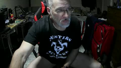 dan137111 online show from April 29, 11:24 am