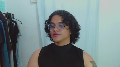 Diane Blosson online show from August 17, 2:27 am