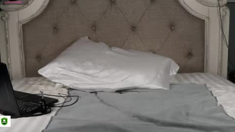Make me gag on your FAT COCK then turn me around and fuck me balls deep online show from August 8, 12:43 am