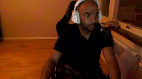 dan_the_man43 online show from June 21, 12:11 am