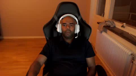 dan_the_man43 online show from June 21, 10:54 pm