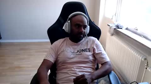 dan_the_man43 online show from June 27, 9:23 am