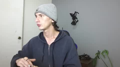 dan_yagami online show from June 24, 1:18 am