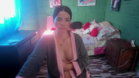 Danaa Rey online show from August 9, 2:18 pm