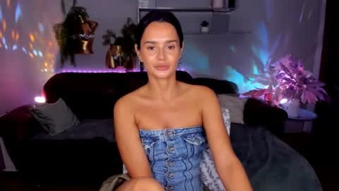 DanaMiers online show from August 12, 6:16 am