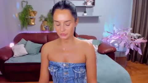 DanaMiers online show from August 18, 3:56 am