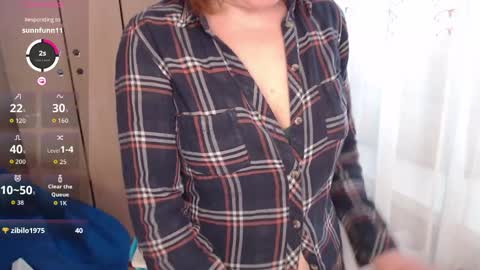 danbie_leen online show from May 4, 10:49 am