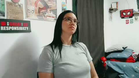 dani y jocelyn online show from August 2, 1:01 am