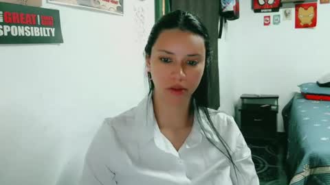 dani y jocelyn online show from August 4, 8:39 pm