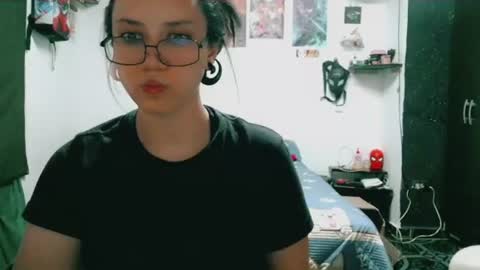 dani y jocelyn online show from August 11, 4:03 am