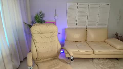 dani_kittys online show from July 29, 7:48 am