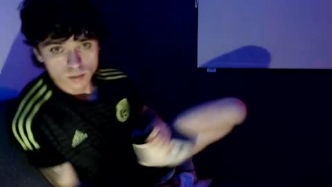 daniel_collins07 online show from August 21, 11:16 am