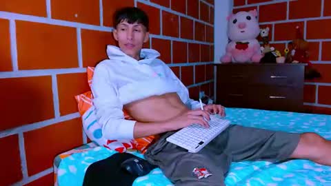 daniel_deluxx online show from August 6, 8:57 am