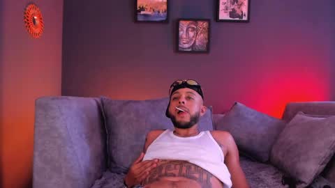 daniel_kingxxx online show from April 7, 8:07 pm