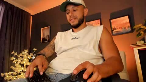 daniel_kingxxx online show from April 13, 3:04 pm