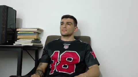 daniel_ova online show from August 17, 4:17 am