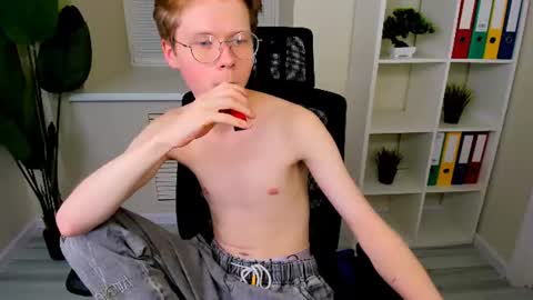 Daniel online show from August 14, 3:37 pm